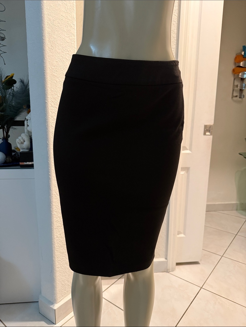 Classic Brown Pencil Skirt - Women's Professional Wear